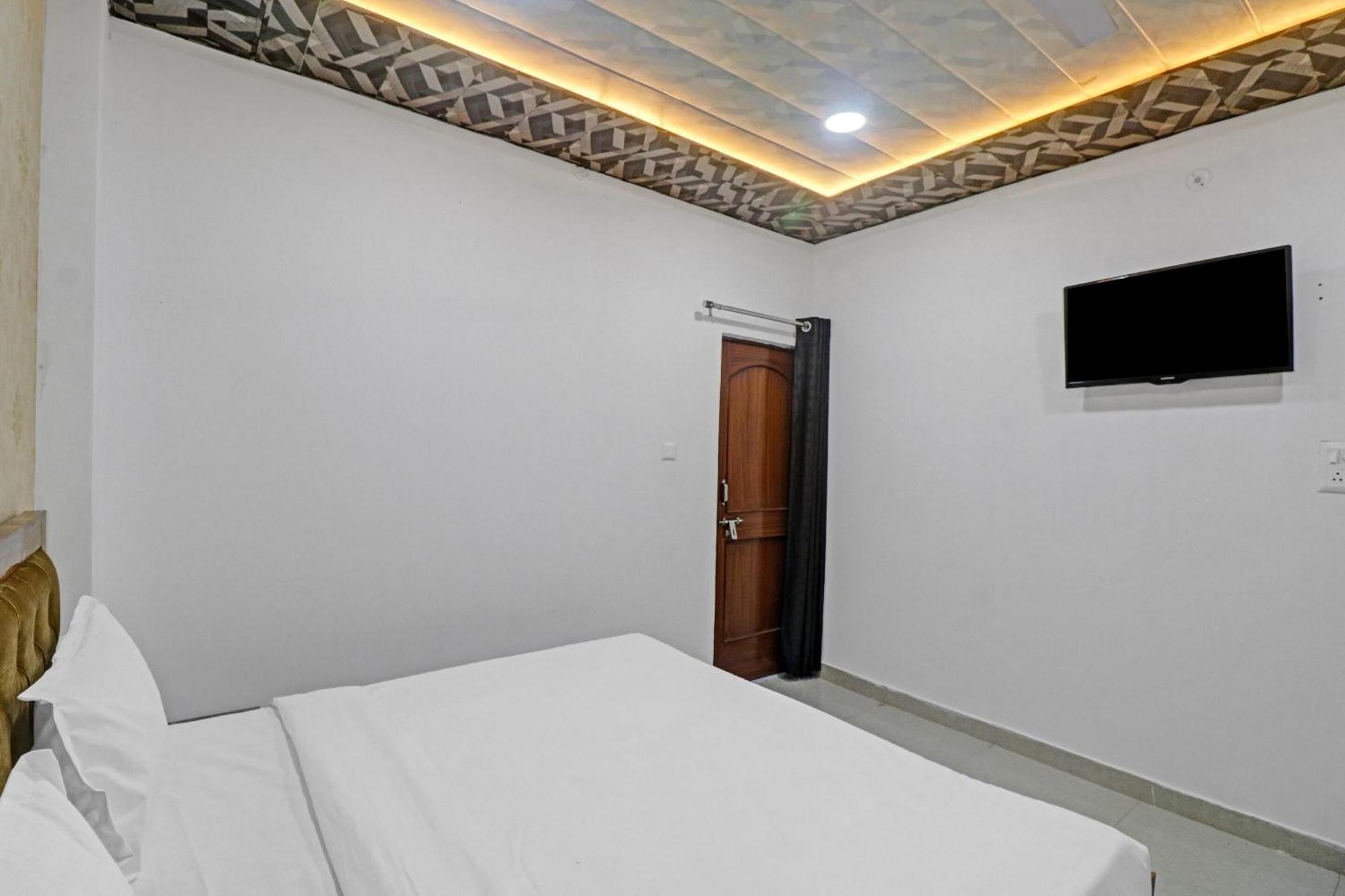 Hotel O Paras Palace Kanpur Buitenkant foto