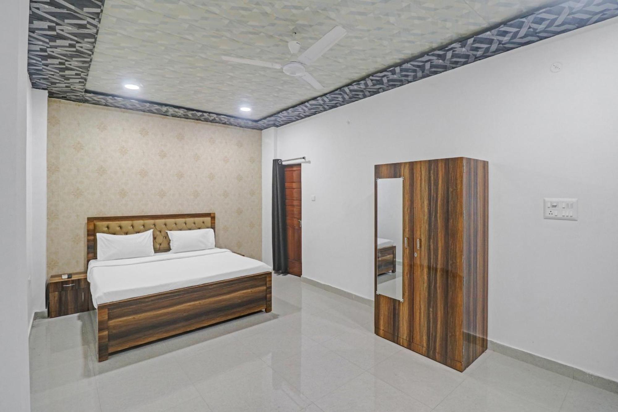 Hotel O Paras Palace Kanpur Buitenkant foto