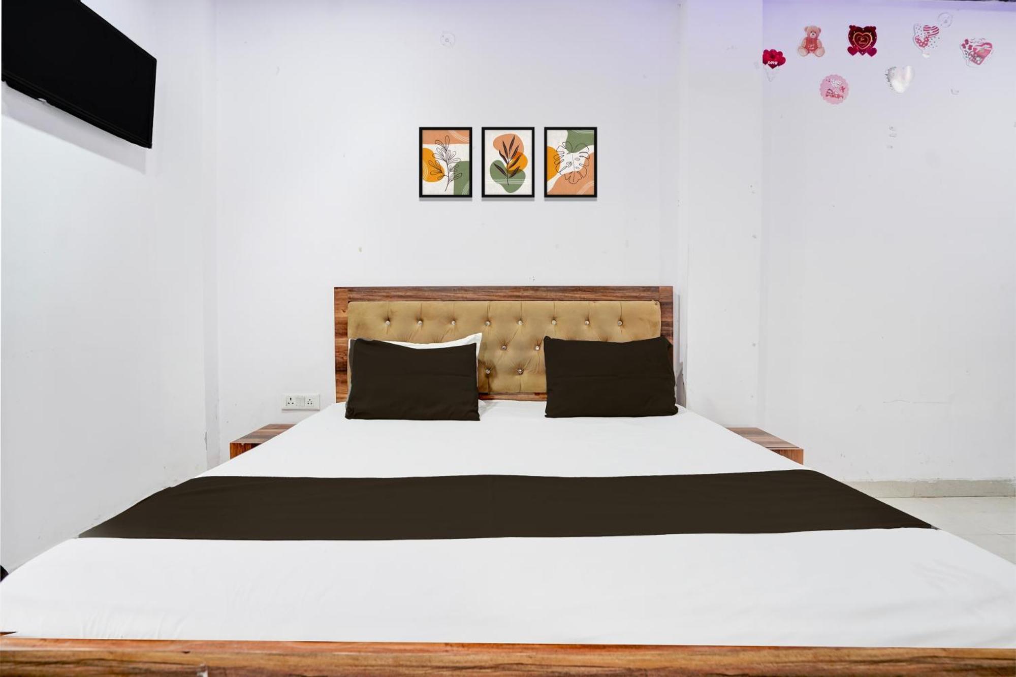 Hotel O Paras Palace Kanpur Buitenkant foto